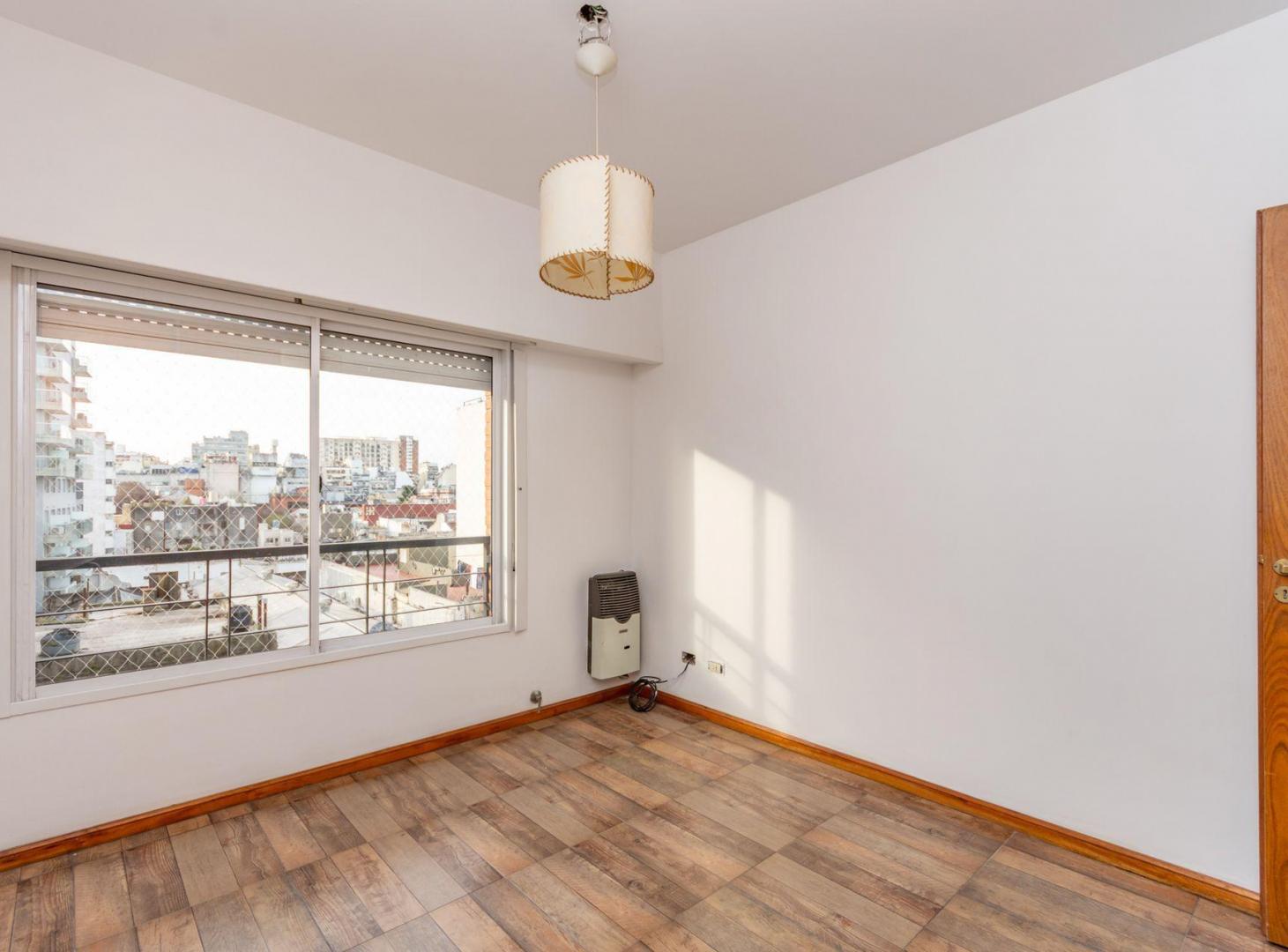 Foto de Venta Depto 3 ambientes con cochera fija y balcon, imagen 3