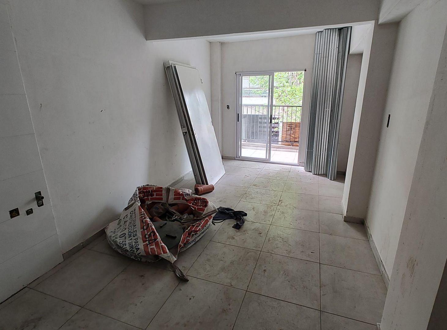 Foto de DEPTO 2 AMB VENTA CON BALCON VILLA GENERAL MITRE, imagen 3