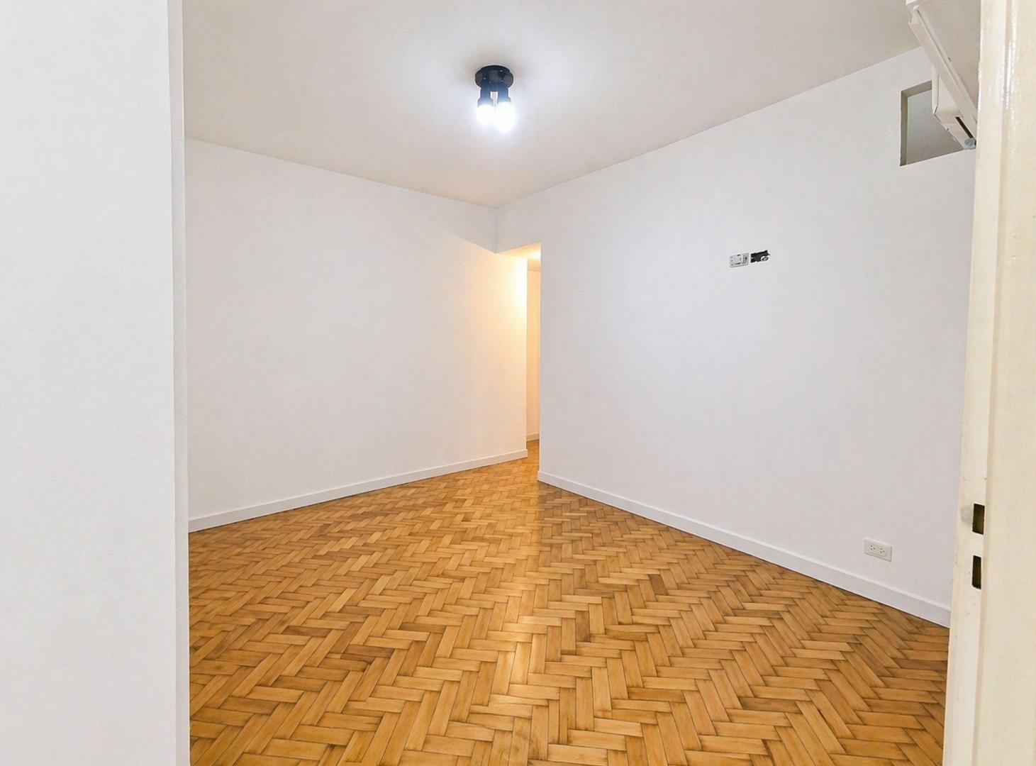 Foto de VENTA DEPTO 2 AMB SOBRE AV SAN JUAN BOEDO, imagen 3