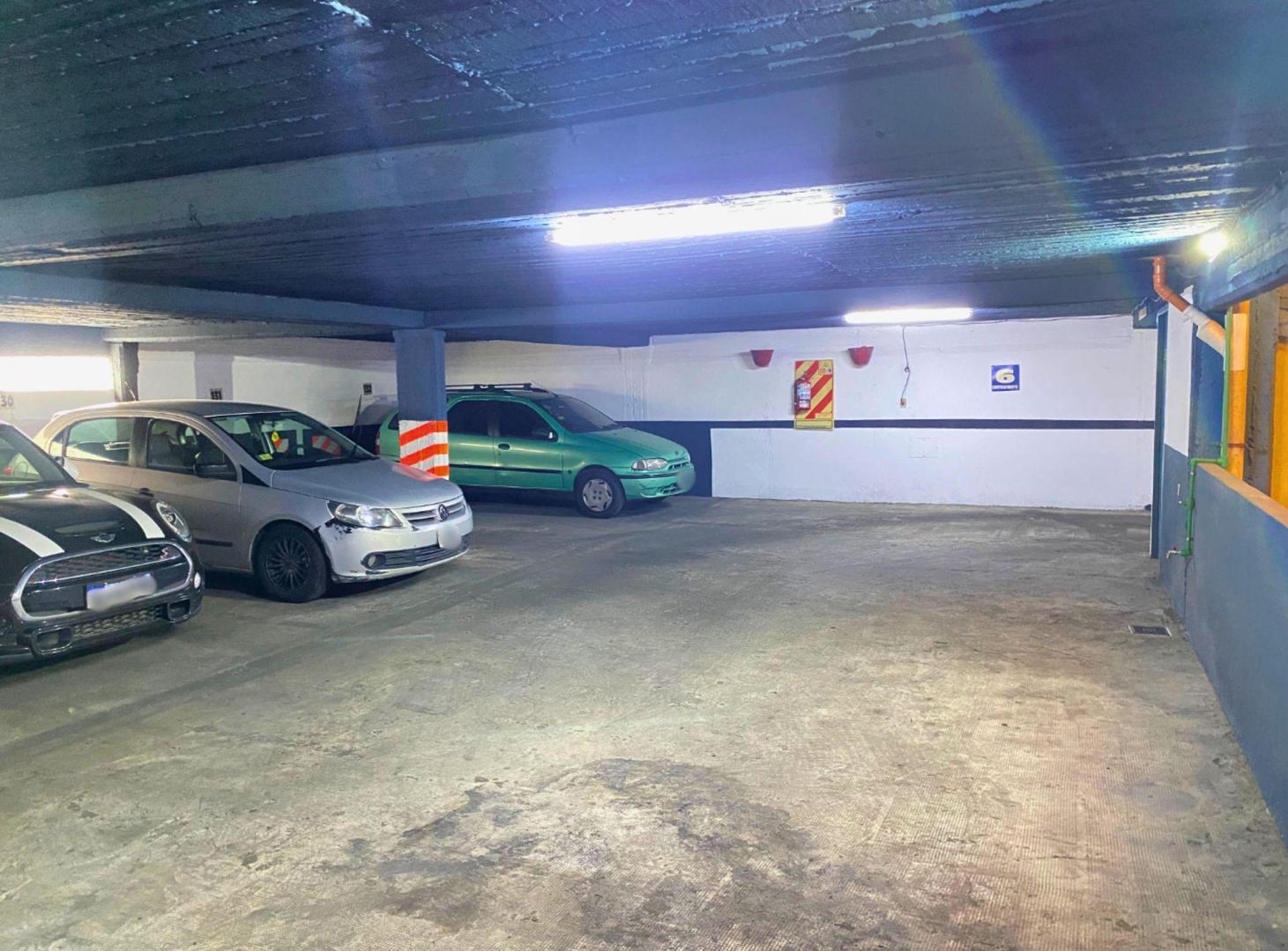 Foto de Venta en block de 5 cocheras cubiertas en Recoleta, imagen 3
