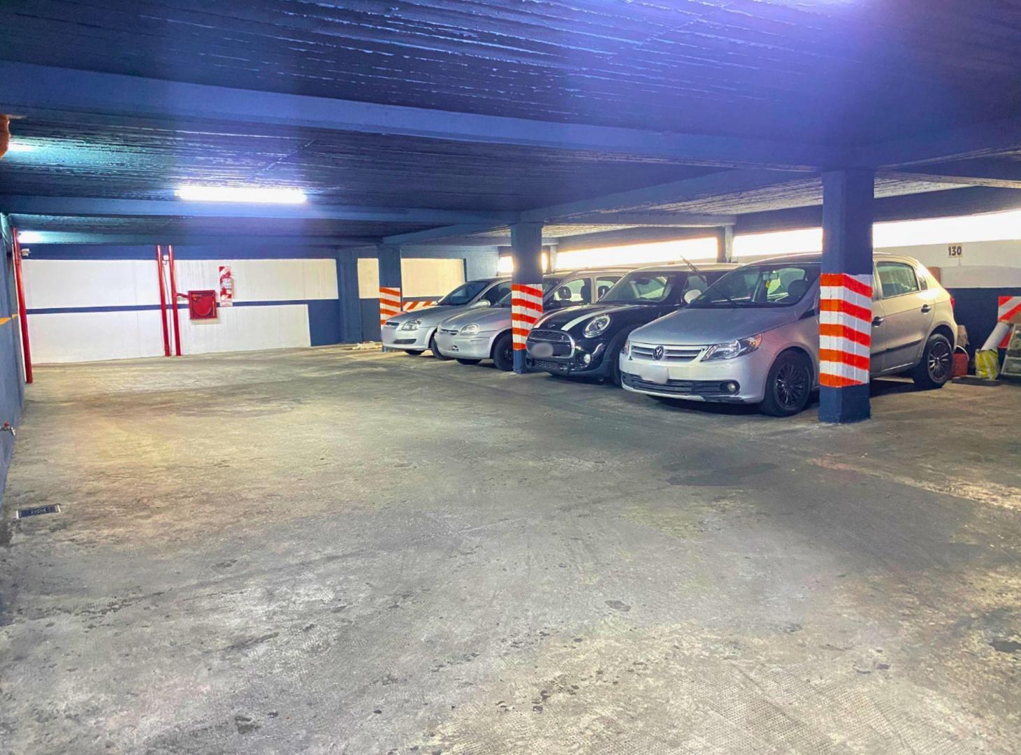 Foto de Venta en block de 5 cocheras cubiertas en Recoleta, imagen 1