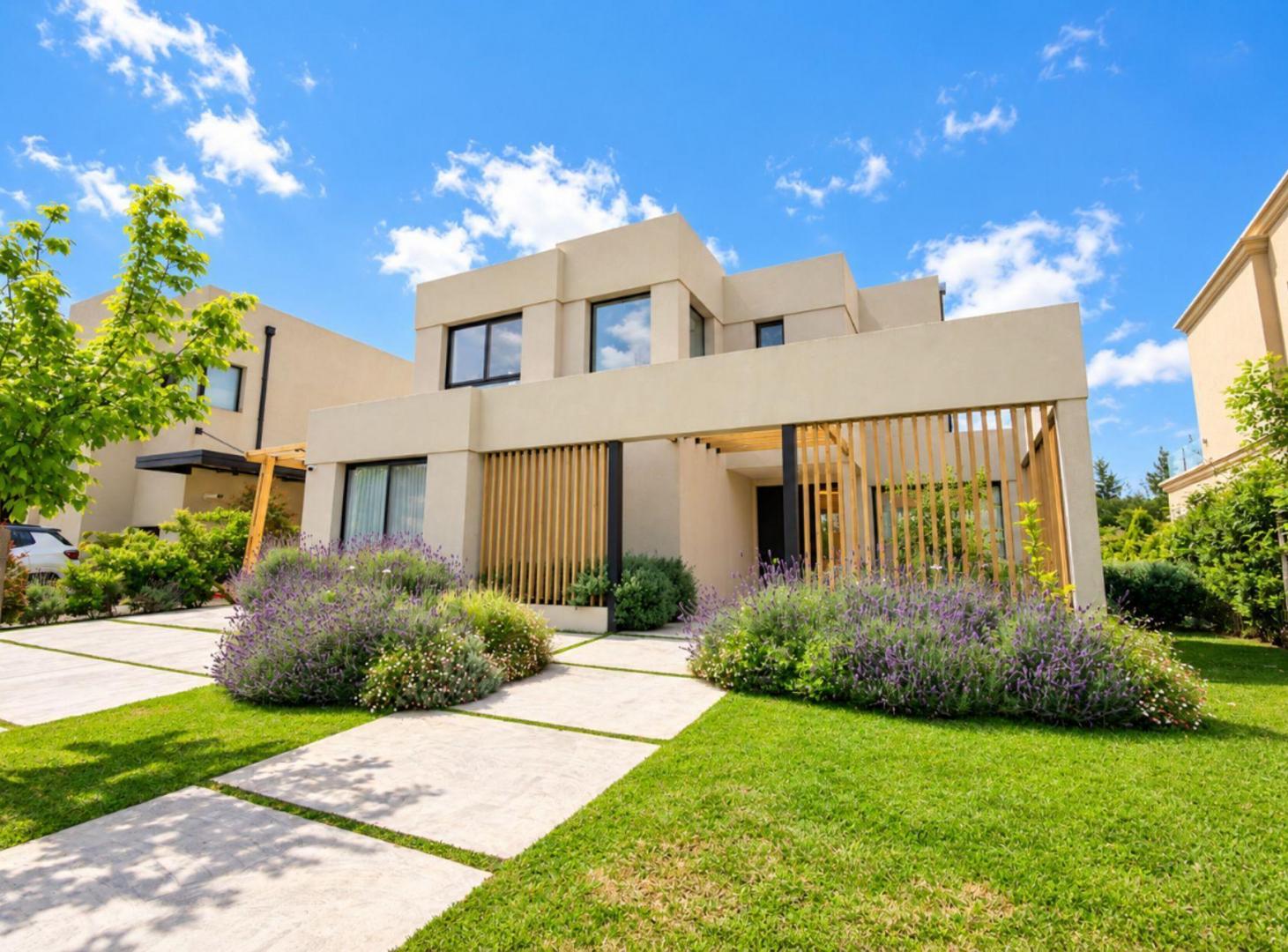 Foto de VENTA CASA 6 AMB EN NORDELTA BARRIO CARPINCHOS, imagen 1