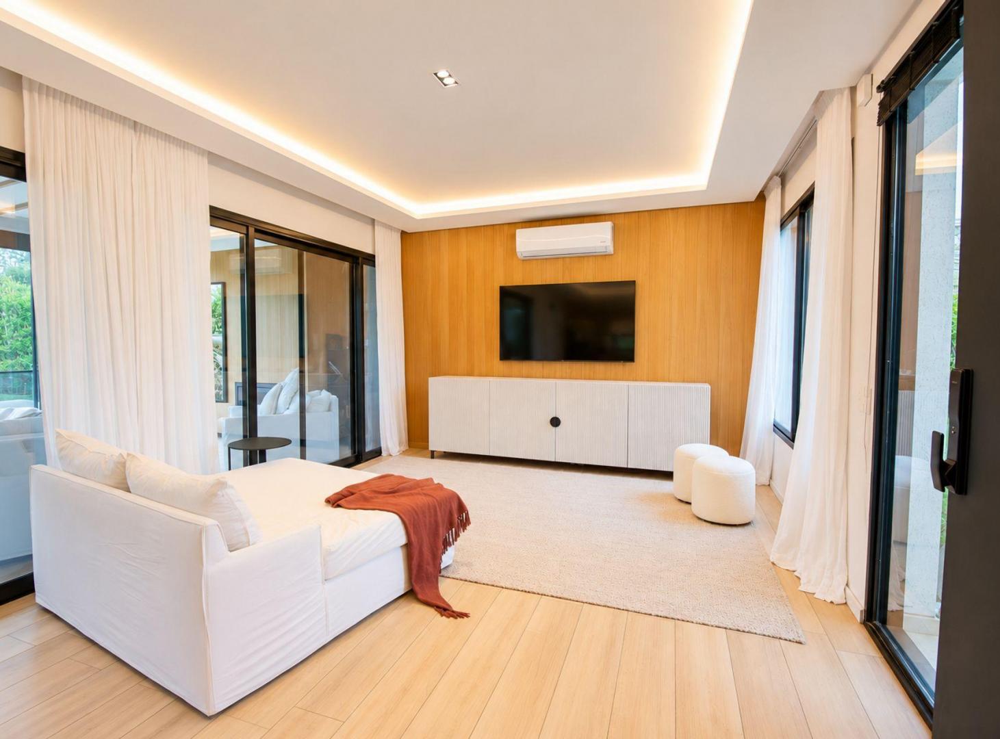 Foto de VENTA CASA 6 AMB EN NORDELTA BARRIO CARPINCHOS, imagen 2