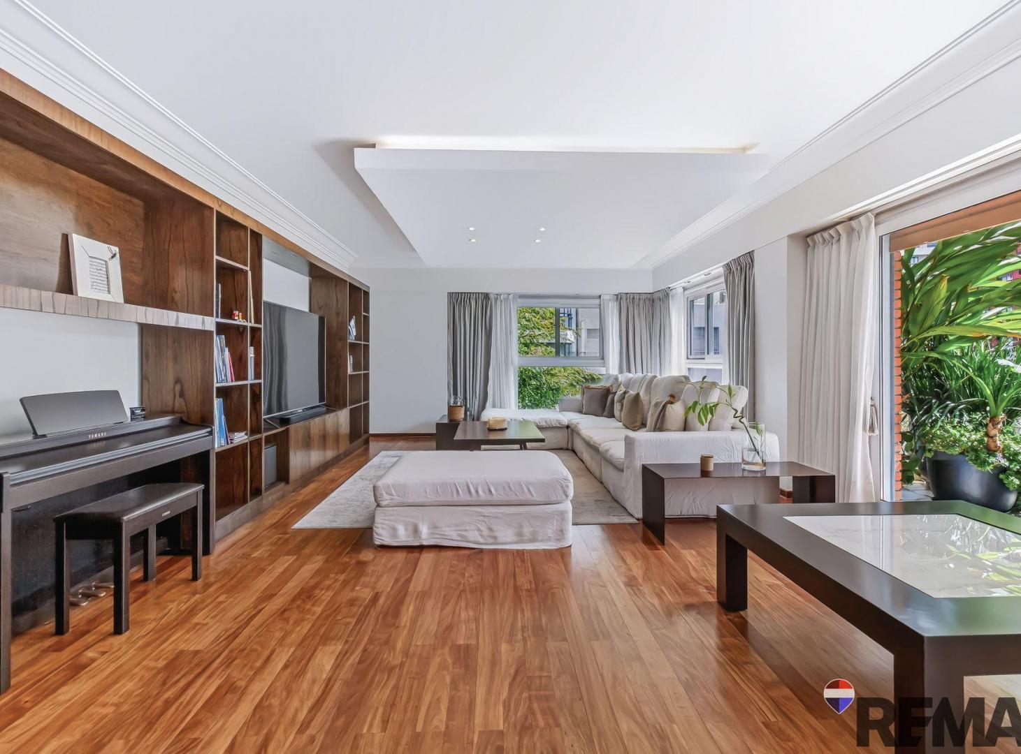Foto de VENTA EXCLUSIVO DEPTO EN BELGRANO 5 AMBIENTES, imagen 1