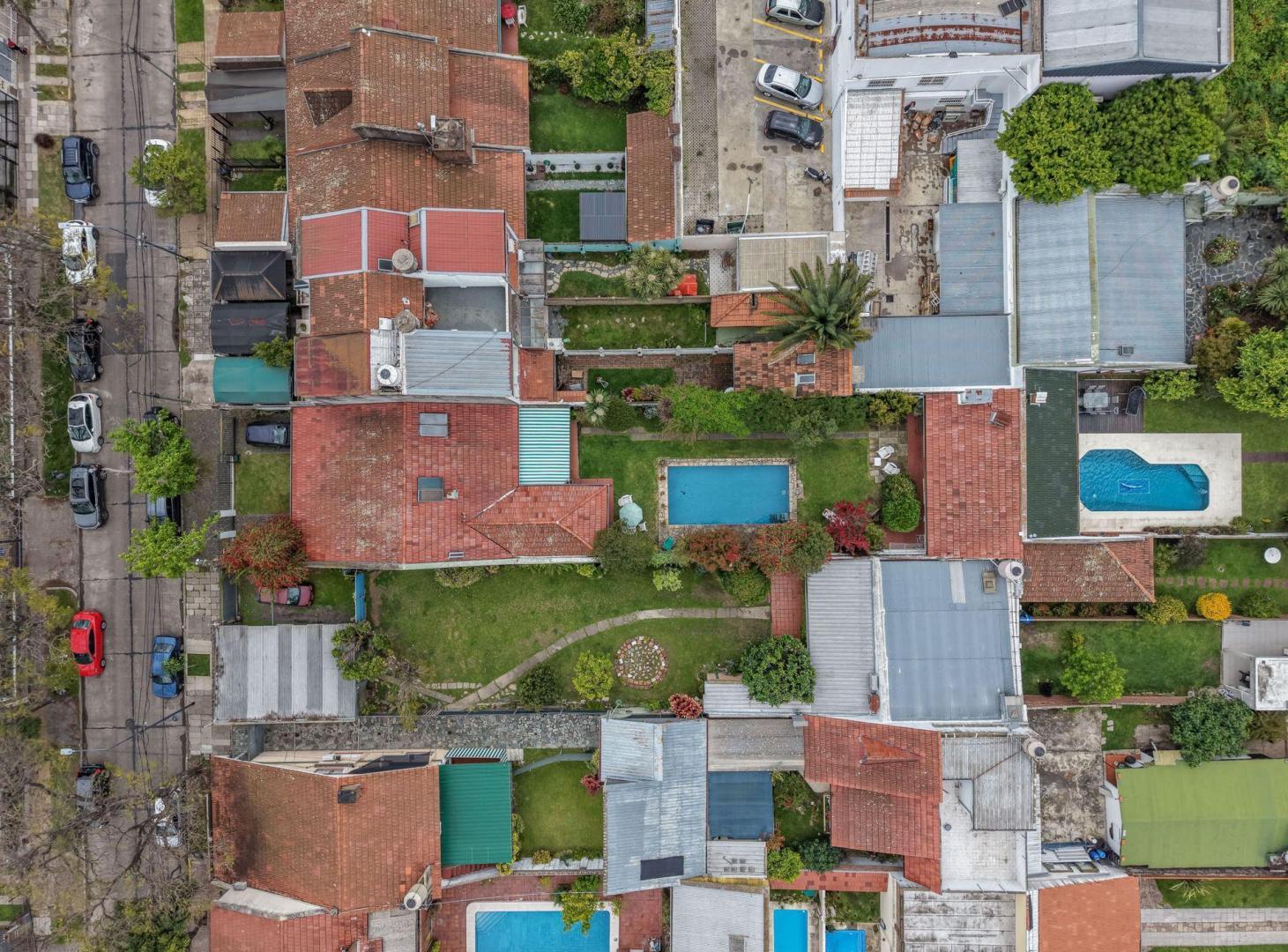 Foto de VENTA CASA 4 AMB COCHERA JARDIN PILETA OLIVOS, imagen 1