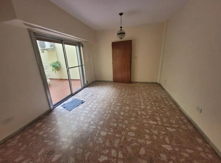 PH alquiler Villa del Parque Artigas 2200 3 ambientes con 2 patios sin expensas 1