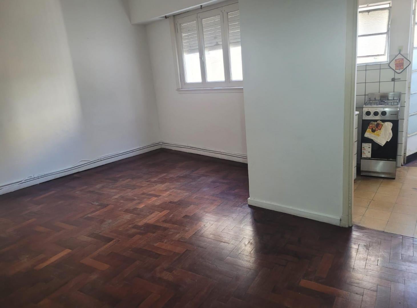 Departamento en Palermo de 1 ambiente amplio por escalera san mateo 3775 2 piso 7