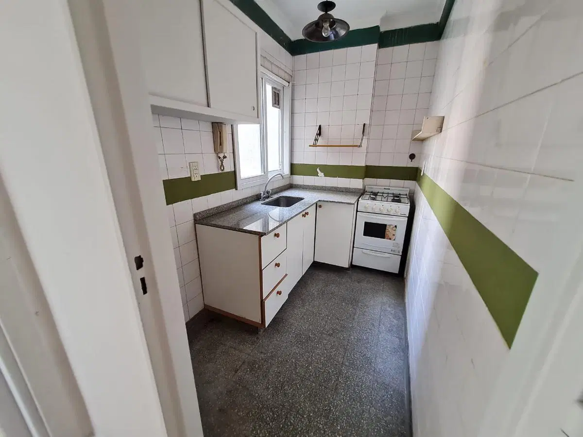 Departamento 2 ambientes Barrio Norte lateral santa fe 2590 y pueyrredon 3