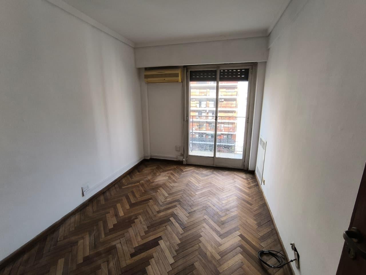 Foto de Departamento en alquiler 5 ambientes con cochera balcón, imagen 3