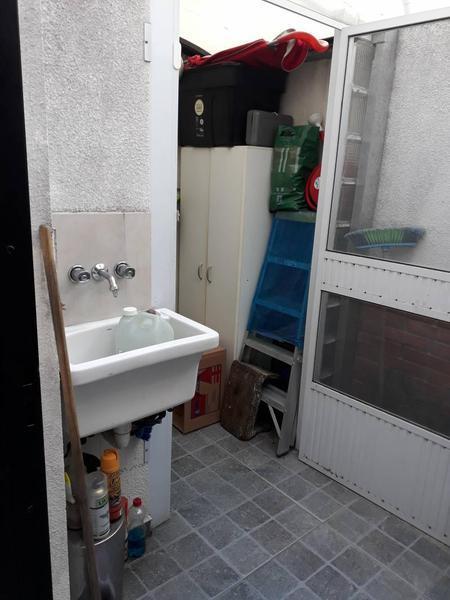 Venta PH en Pb con Patio y Lavadero Cubierto, B° Velez Sarfield 3