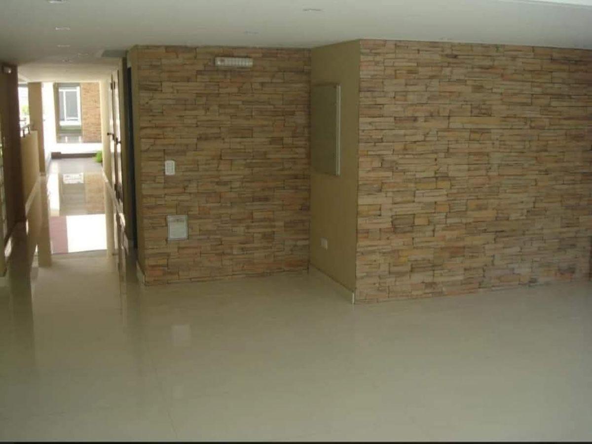 Foto de Departamento de 35 m² con 1 dormitorio en alquiler en Flores Sur Calle, imagen 3