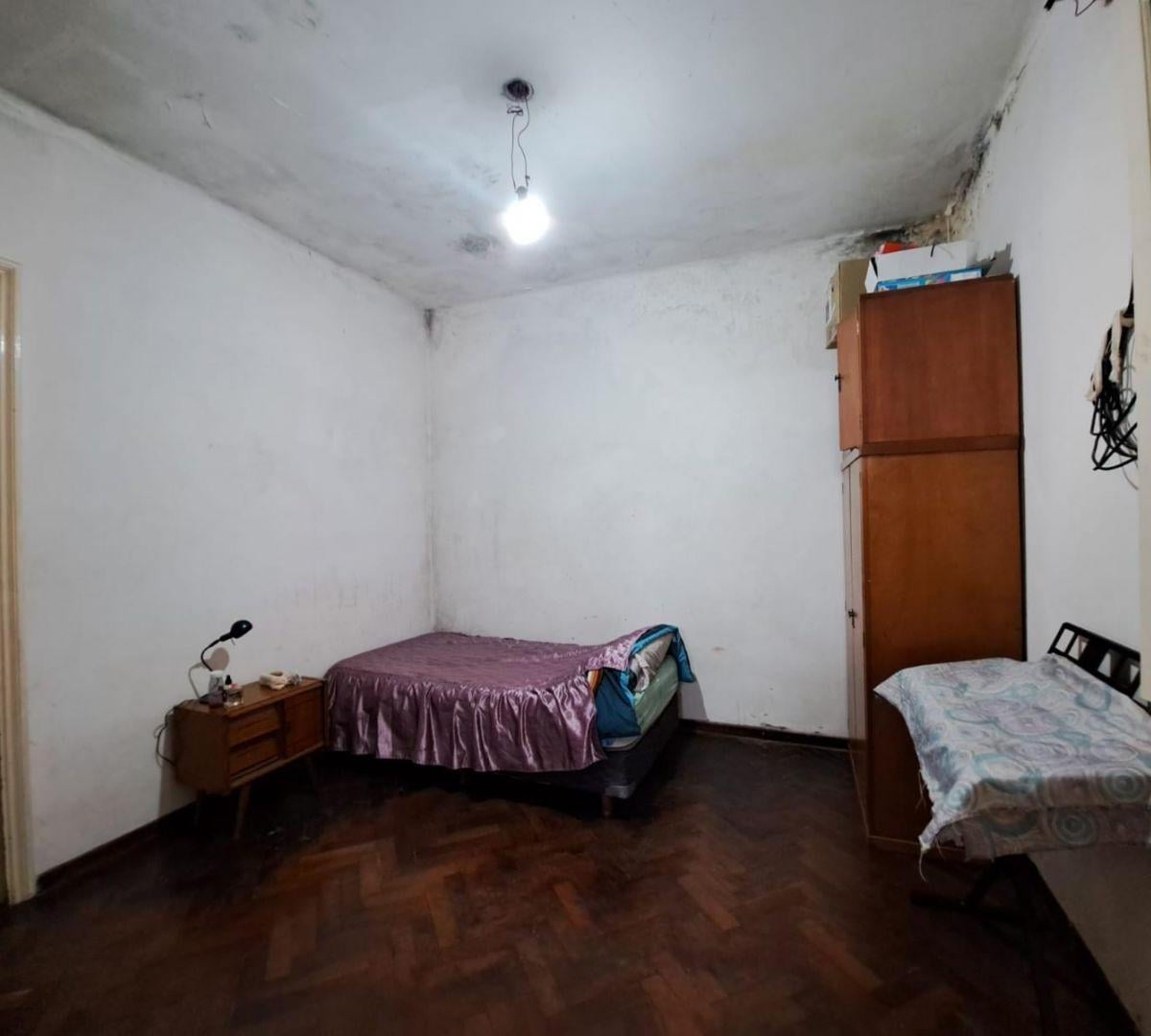 Casa 4 ambientes. | Triunvirato al 300