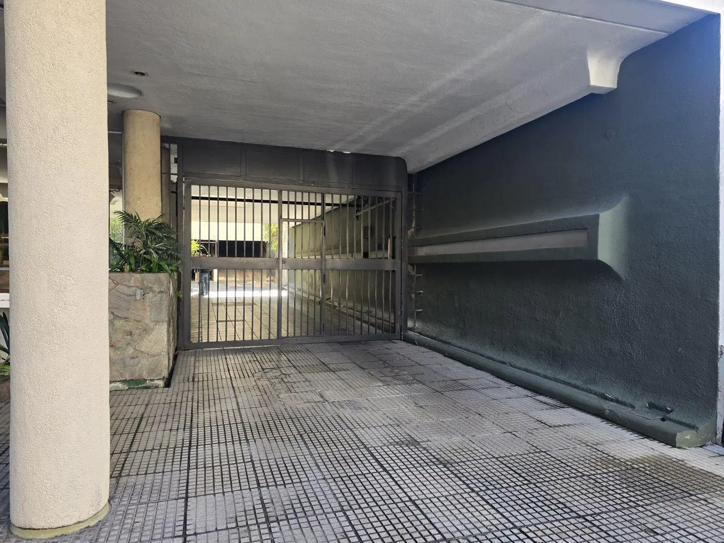 Departamento 4 ambientes. | Francisco Portela al 300 5