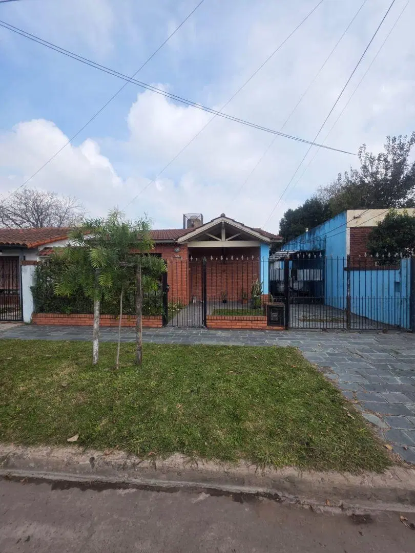 Venta 3 ambientes chalet 3