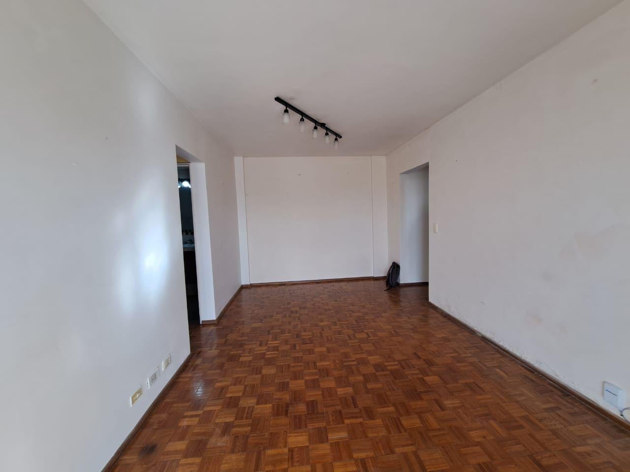 Foto de Alquiler depto 3 amb. centrico lomas de zamora, imagen 1
