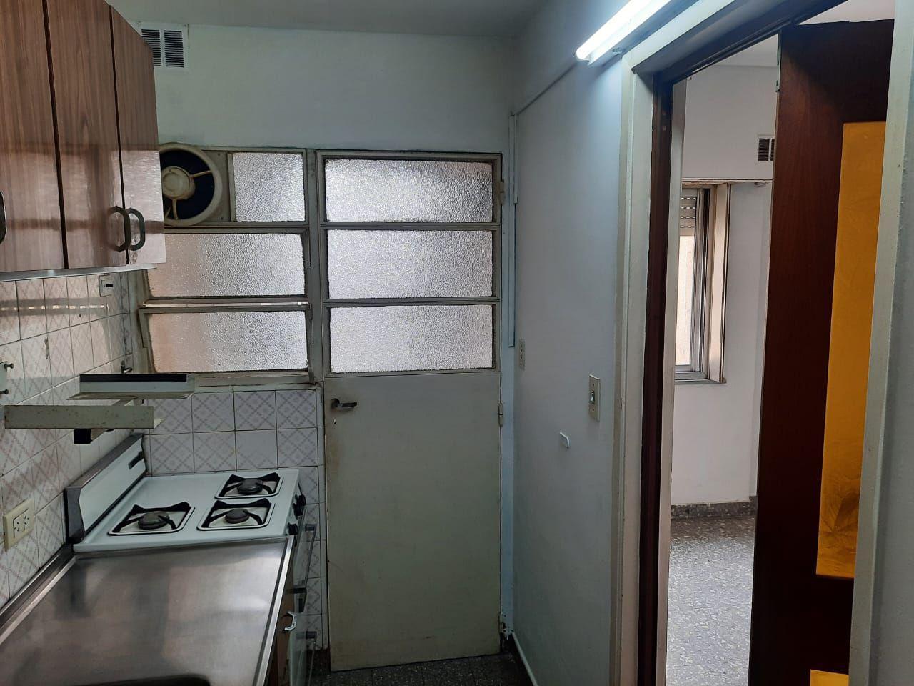 Foto de depto en Alquiler 2 ambientes a 100 mets de estacion lomas, imagen 4