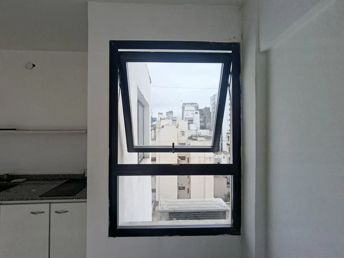 Gran Semipiso Frente Con Terraza 3amb 2 Baños Completos 120m2 Perón Y Uruguay 3