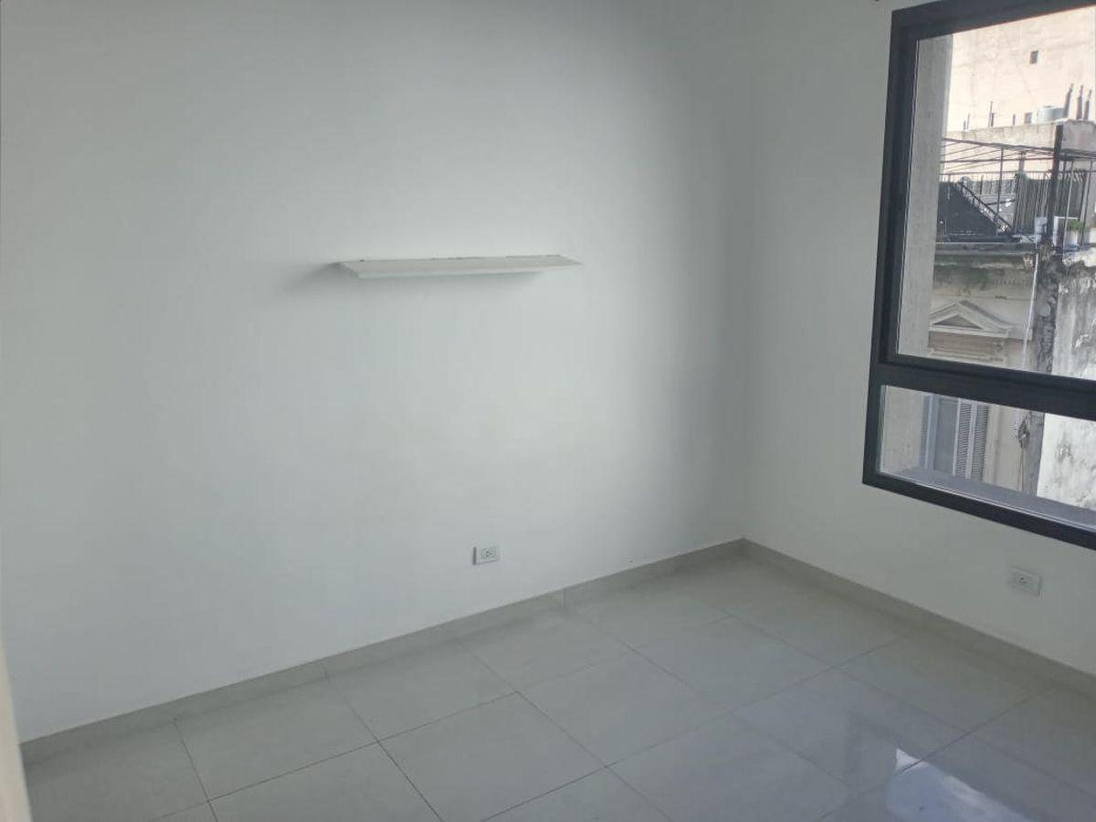 Foto de Departamento En Alquiler 2 Amb, Muy Luminoso, Frente En Suite, imagen 4
