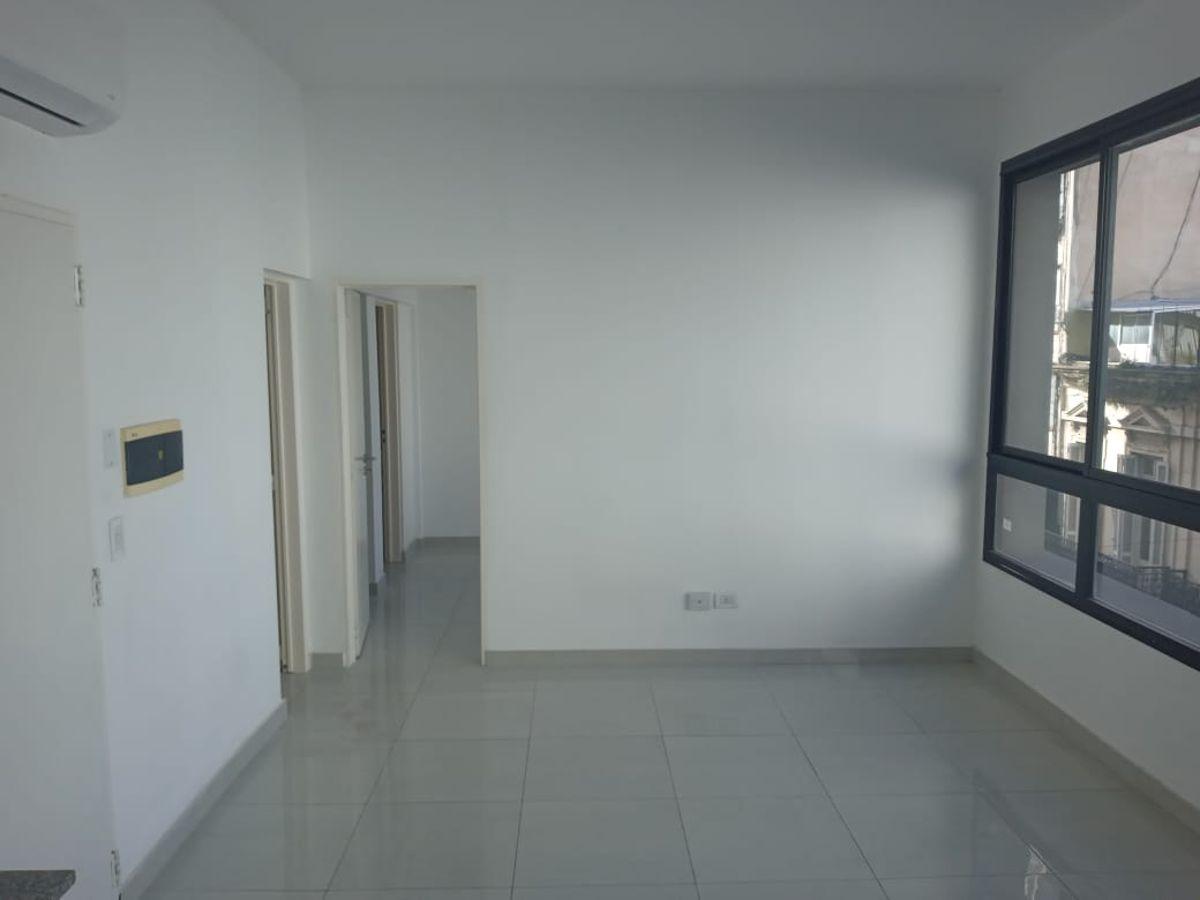 Foto de Departamento En Alquiler 2 Amb, Muy Luminoso, Frente En Suite, imagen 2