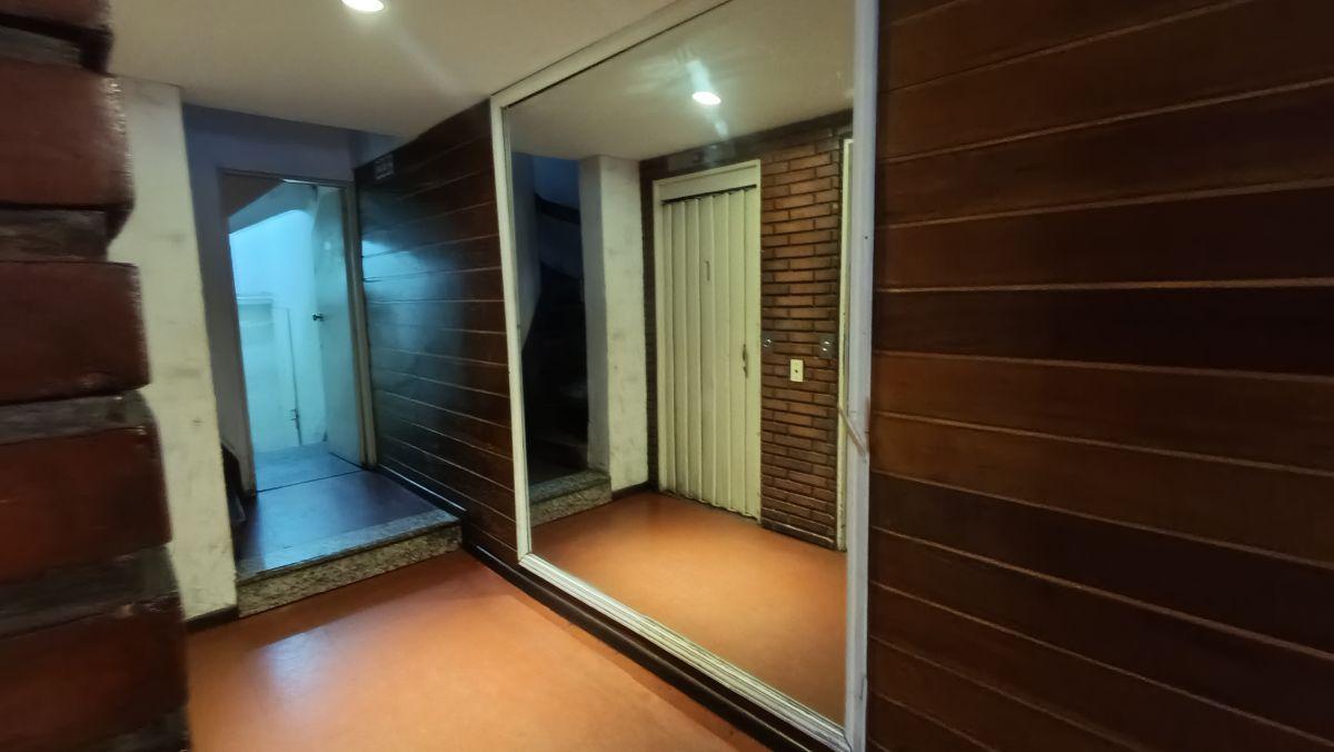 Foto de Oficina en Alquiler – 2 Ambientes | Piso 11 con Vista Panorámica |, imagen 1