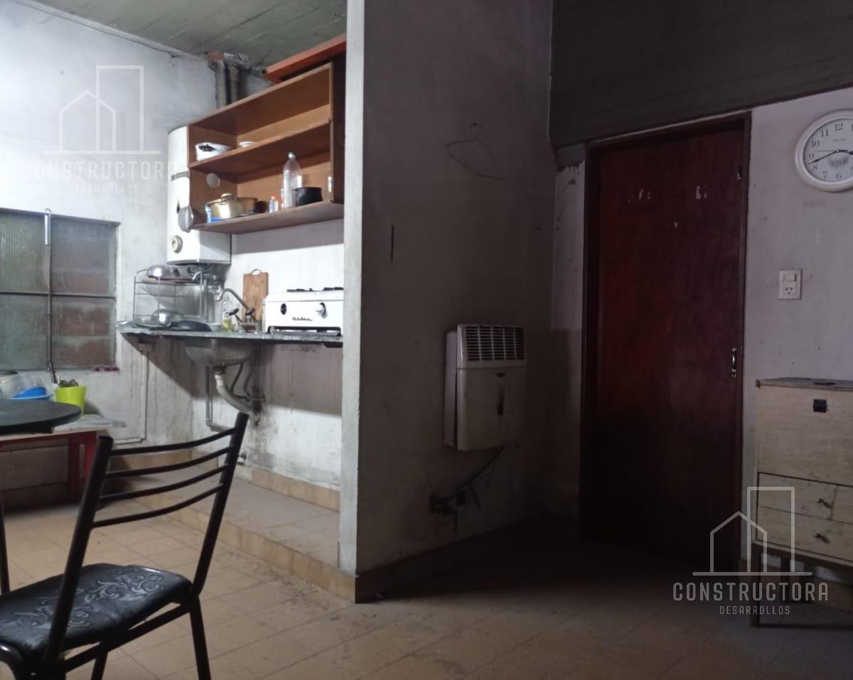 Casa con Galpón en Mataderos 1