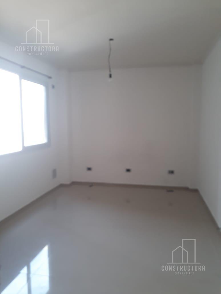 Departamento en Monte Castro 1