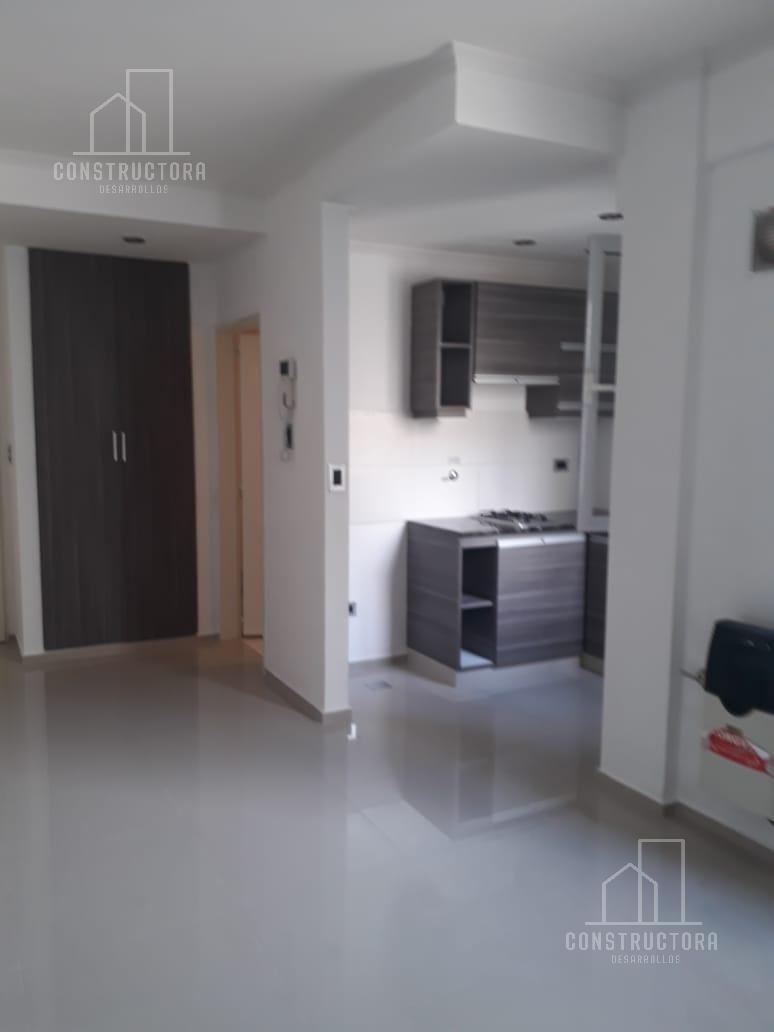 Departamento en Monte Castro 3