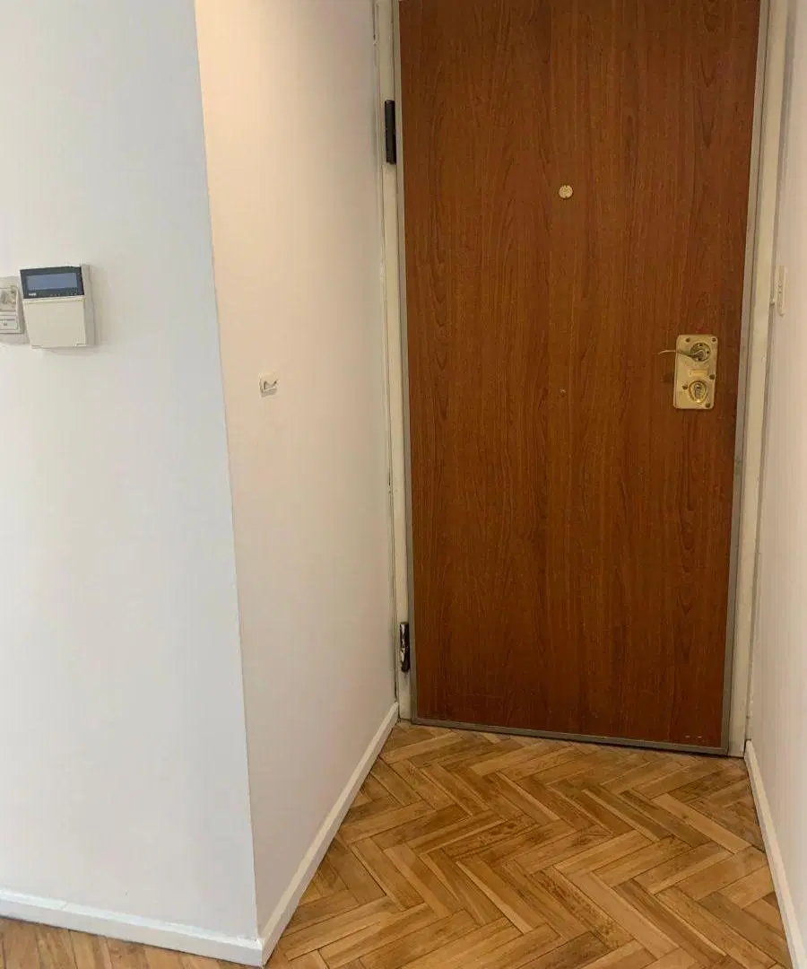 Muy buen departamento de 3 ambientes con 2 patios en excelente cuadra de Belgrano R 4