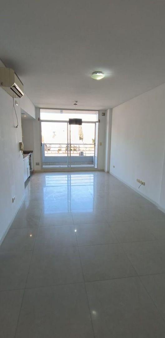 Foto de Departamento de 34 m2 de 1 ambiente en alquiler en Colegiales, imagen 2