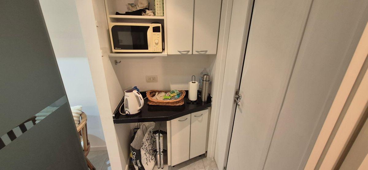 Foto de Oficina comercial de 45 m² en venta en Colegiales con cochera fija, imagen 1