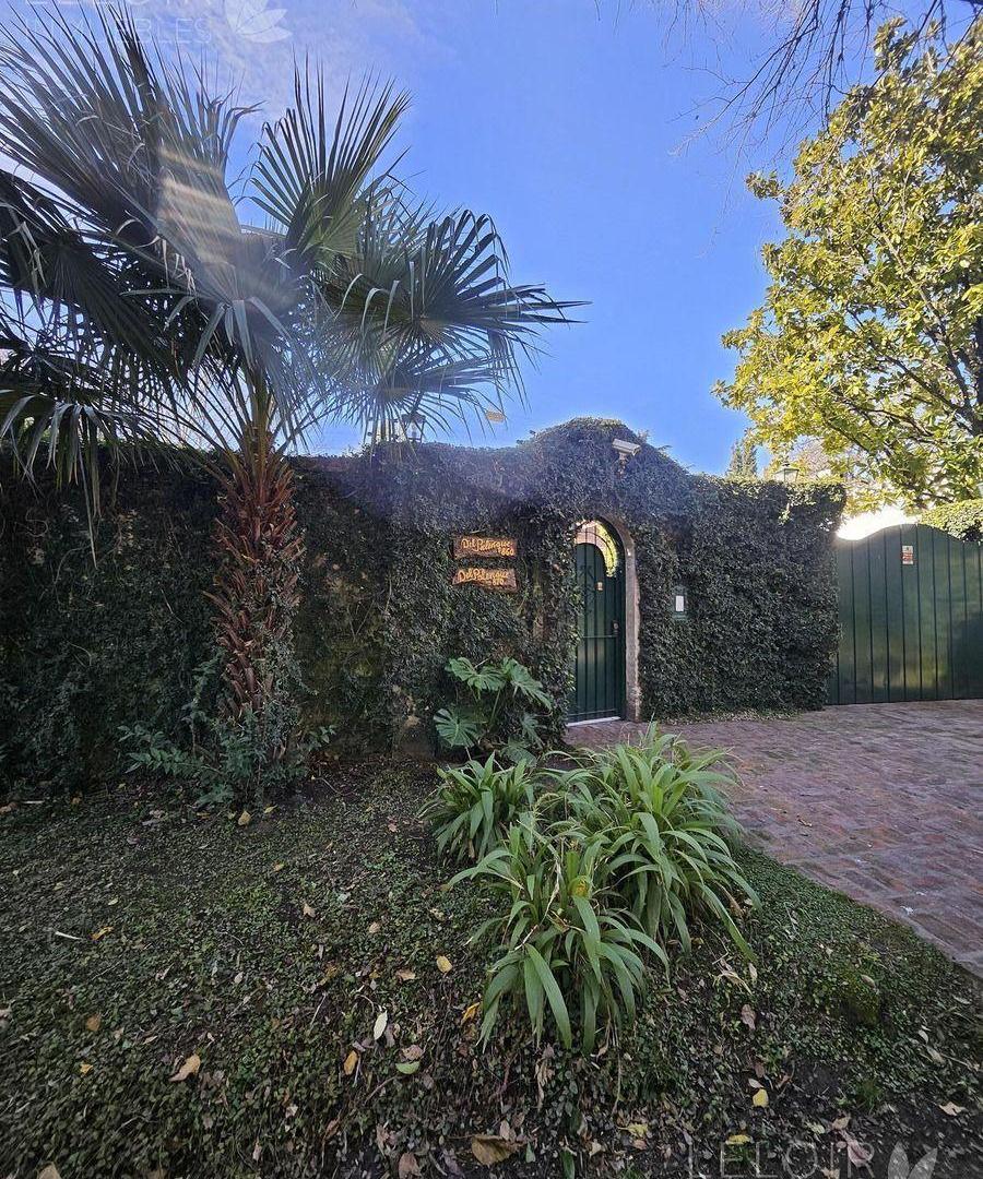 Casa en venta 4 dormitorios en Parque Leloir