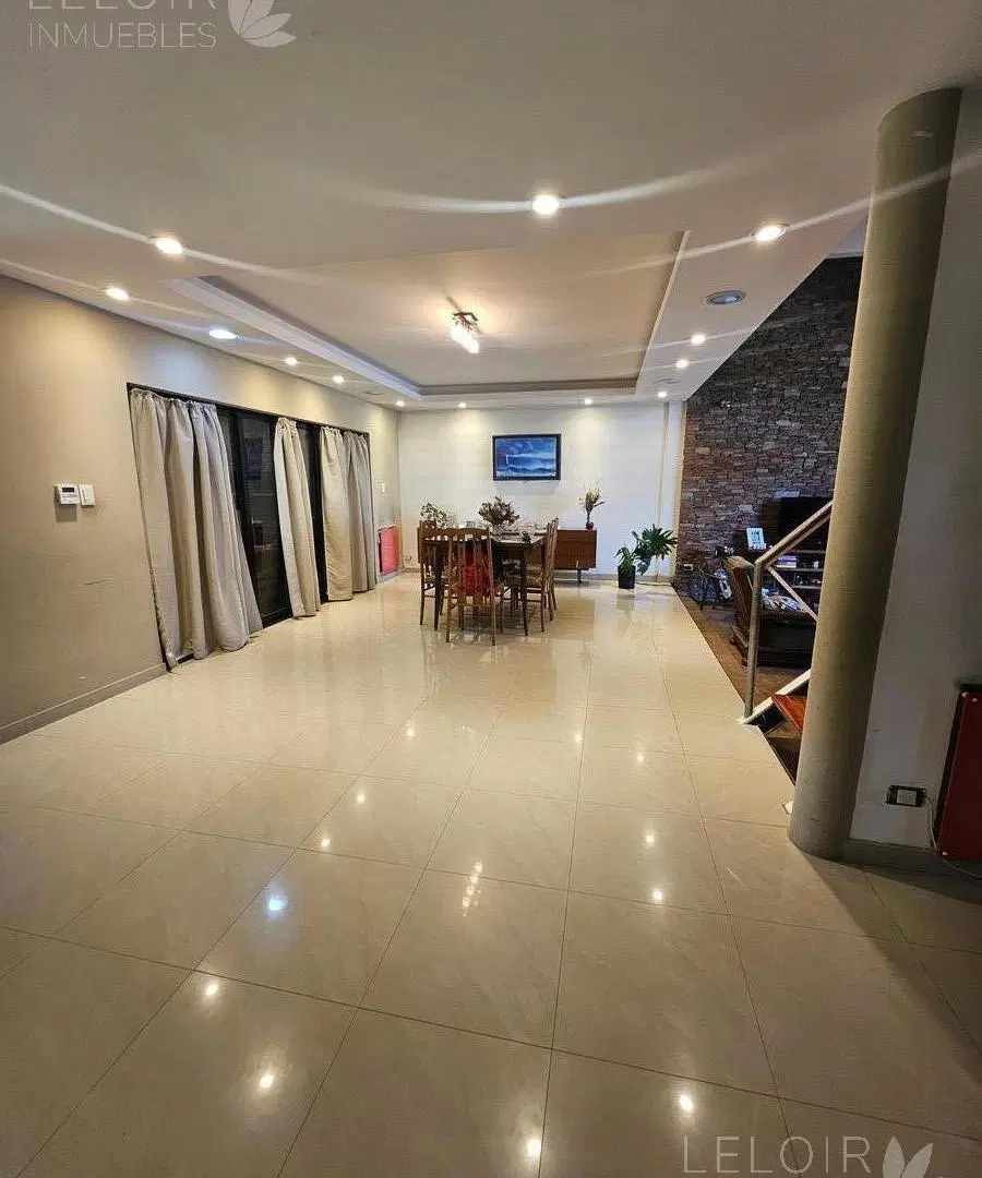 Casa En Venta 3 dormitorios En Parque Leloir 2