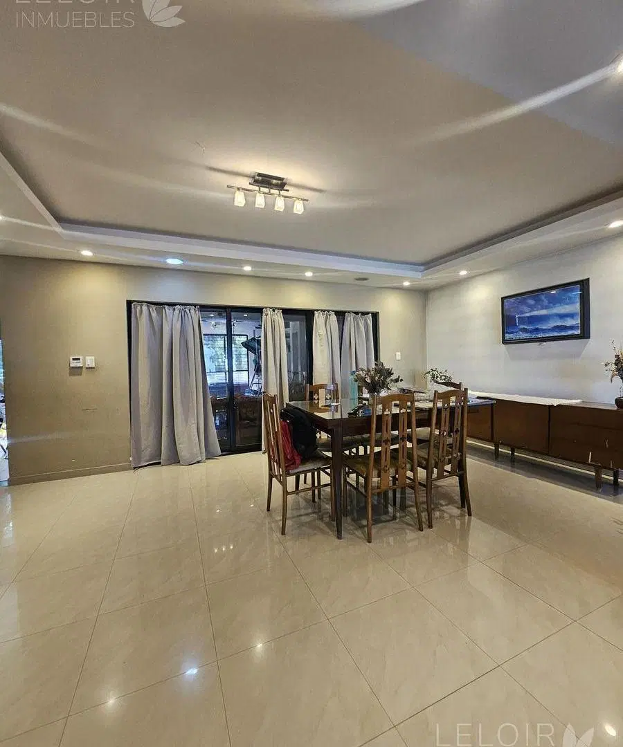 Casa En Venta 3 dormitorios En Parque Leloir 1