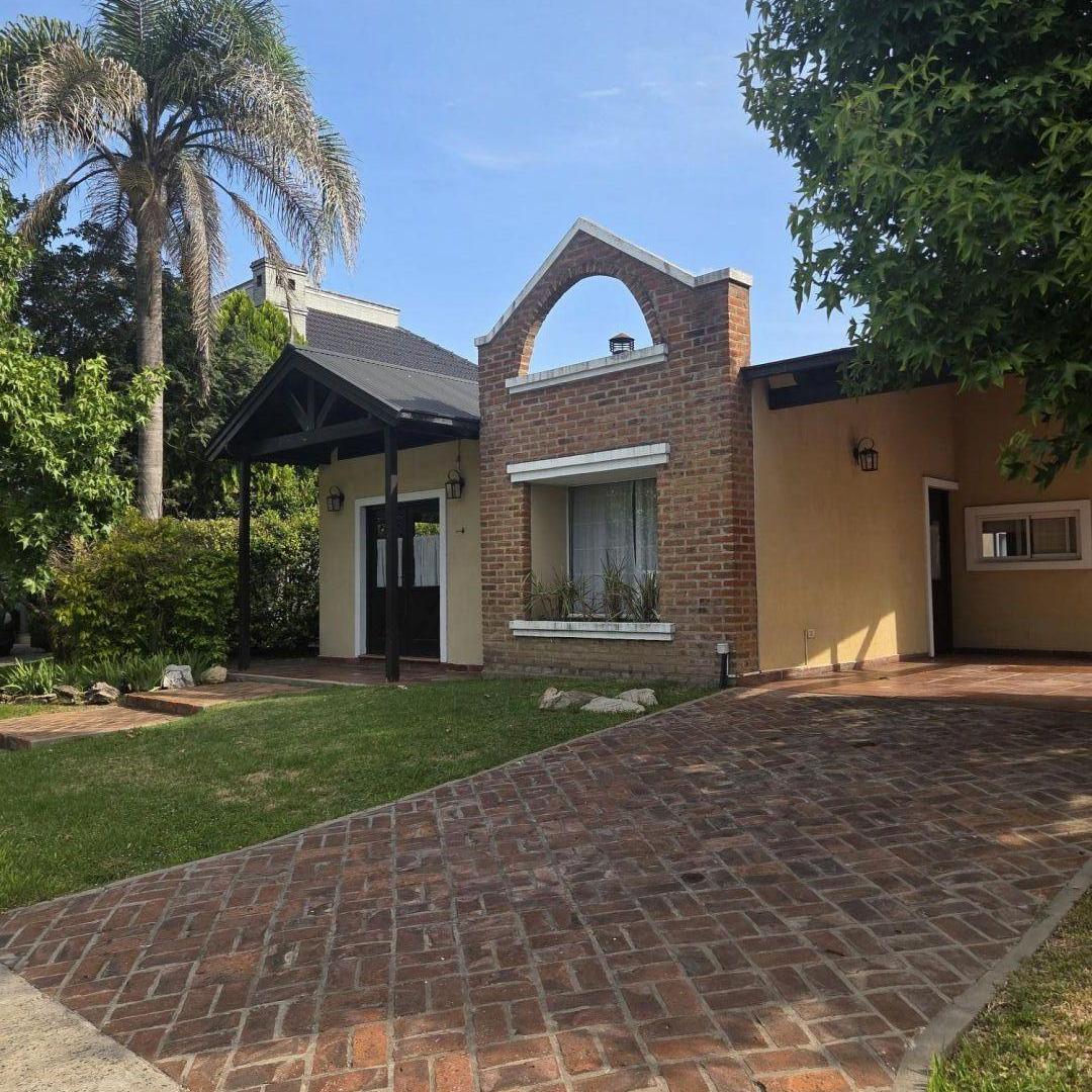 Casa en venta 2 dormitorios en Altos del Sol Parque Leloir
