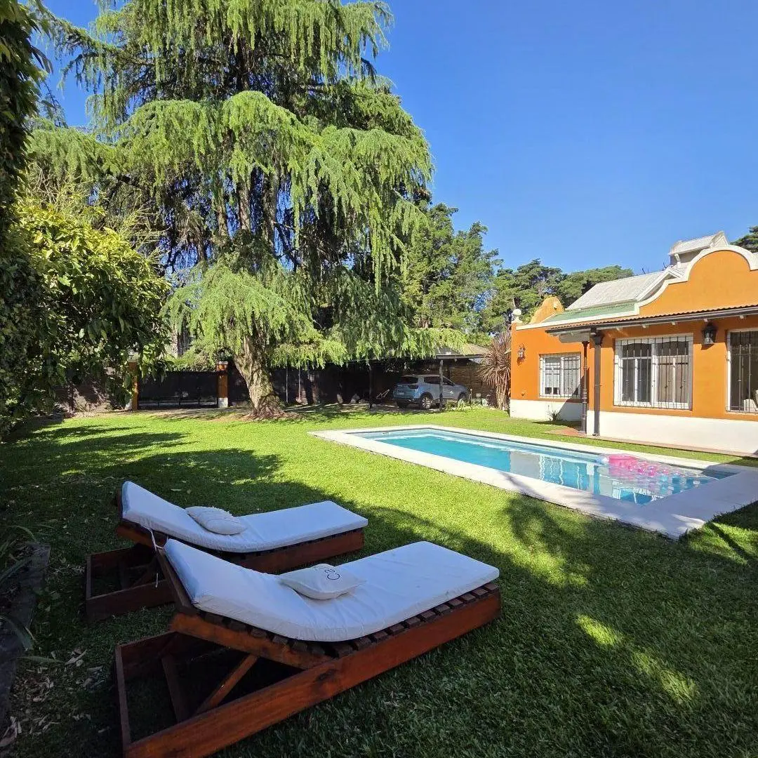 Casa en Venta 3 Dormitorios en Parque Leloir Lote 719 m² Pileta Una Planta 3