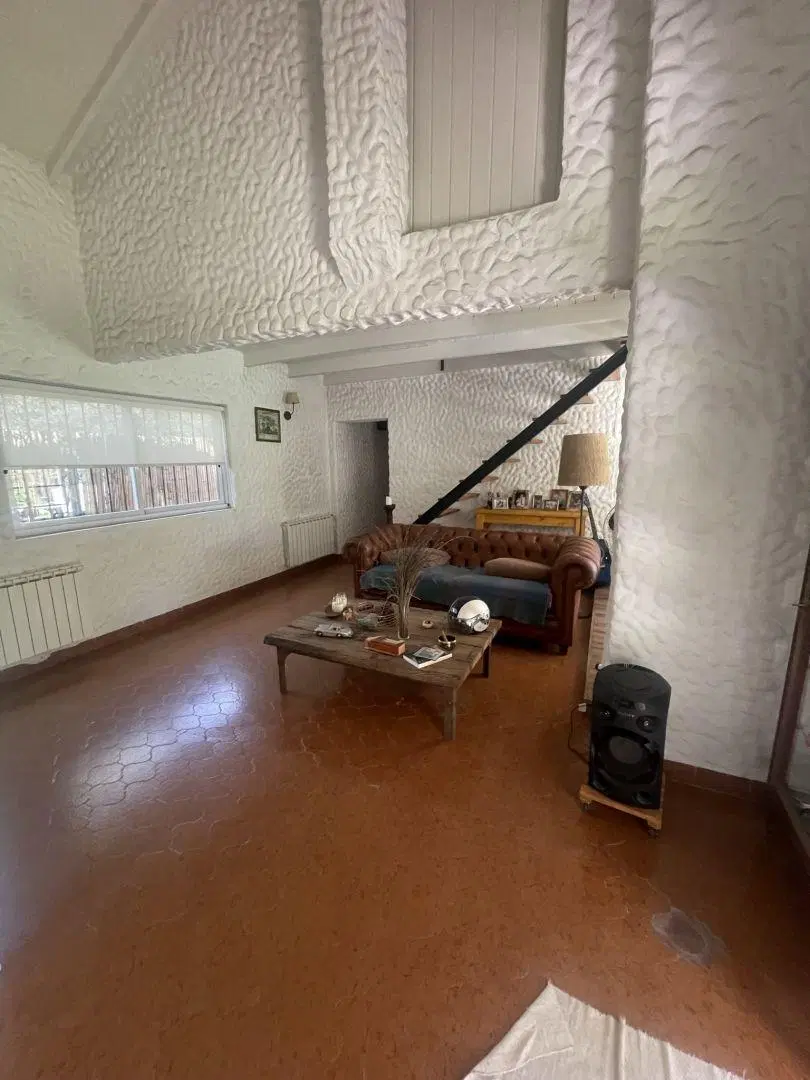 Casa en venta 3 dormitorios en Parque Leloir 1