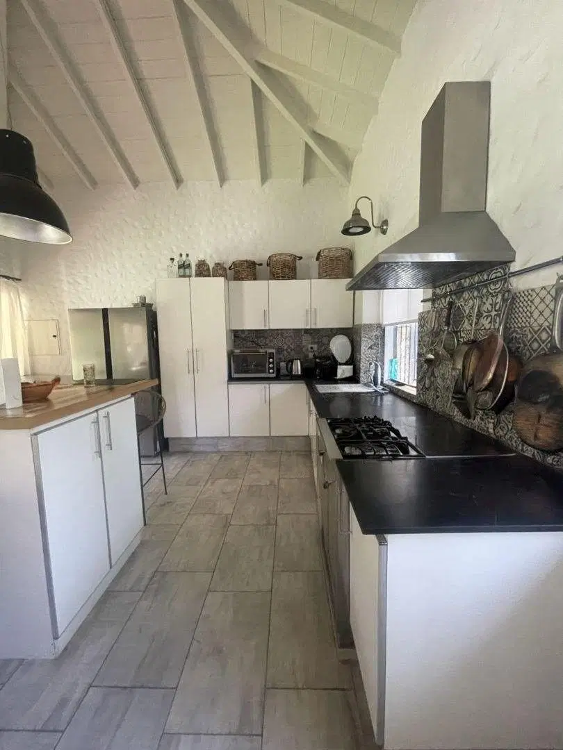 Casa en venta 3 dormitorios en Parque Leloir 4