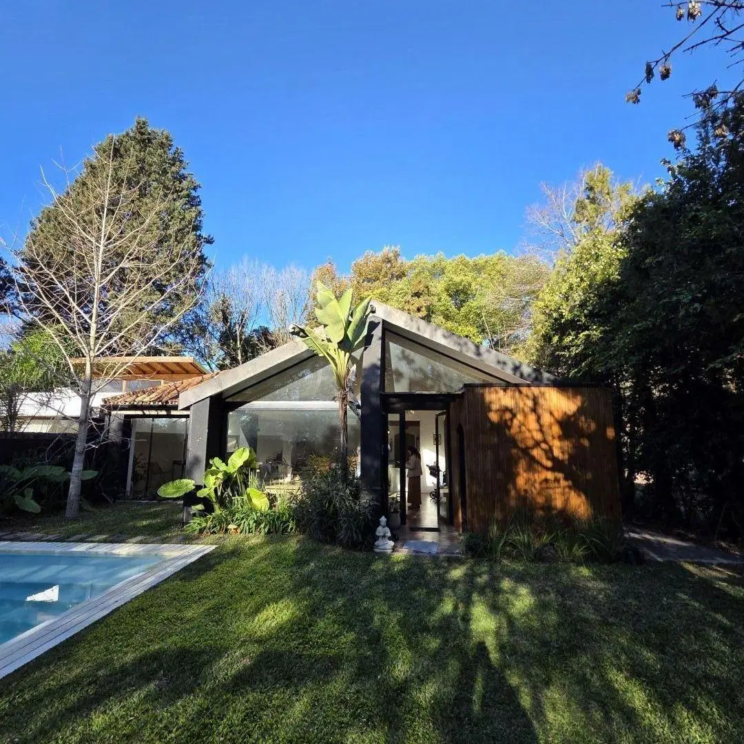 Casa en venta 3 dormitorios en Parque Leloir 2