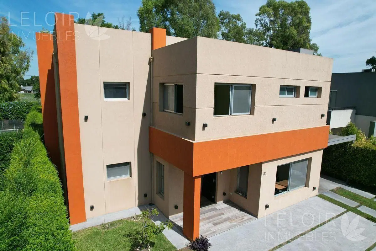 Casa en venta 4 dormitorios barrio cerrado Parque Leloir 3