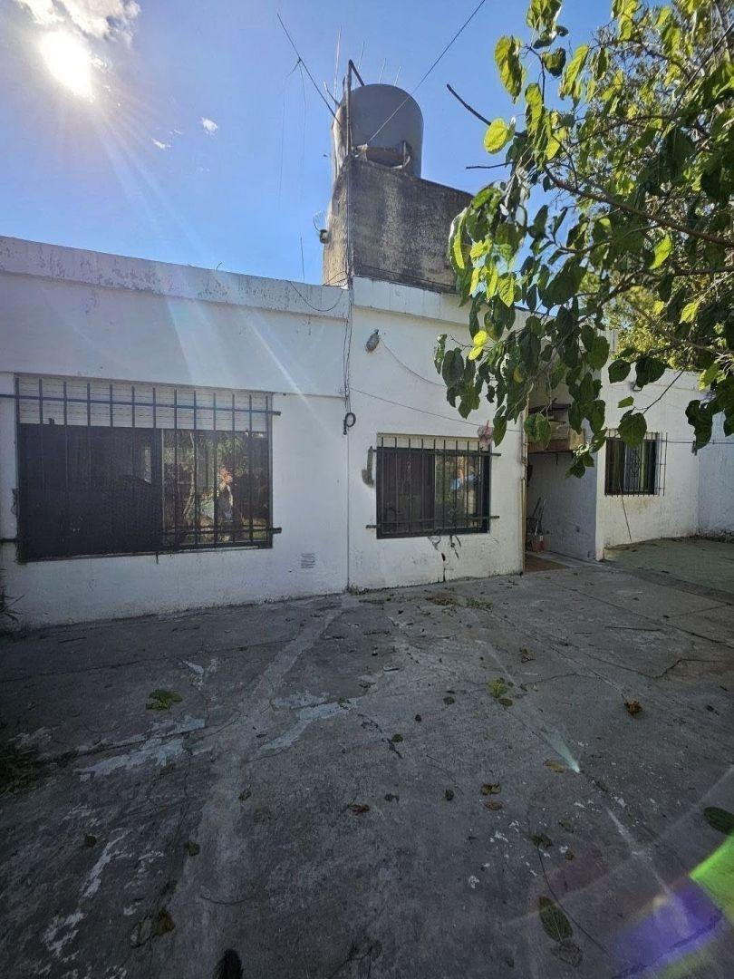 Foto de Casa en venta 3 dormitorios Parque Leloir, imagen 3