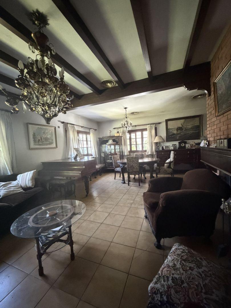 Foto de Casa en venta 4 dorm en Ituzaingo, imagen 1