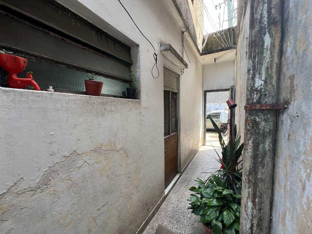 Venta Casa Multifamiliar en Avellaneda 6 Unidades 2