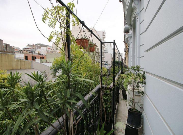 6 AMBIENTES CON BALCON EN BALVANERA 5