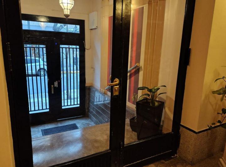 VENTA DEPARTAMENTO ALMAGRO A REFACCIONAR  FRENTE 3