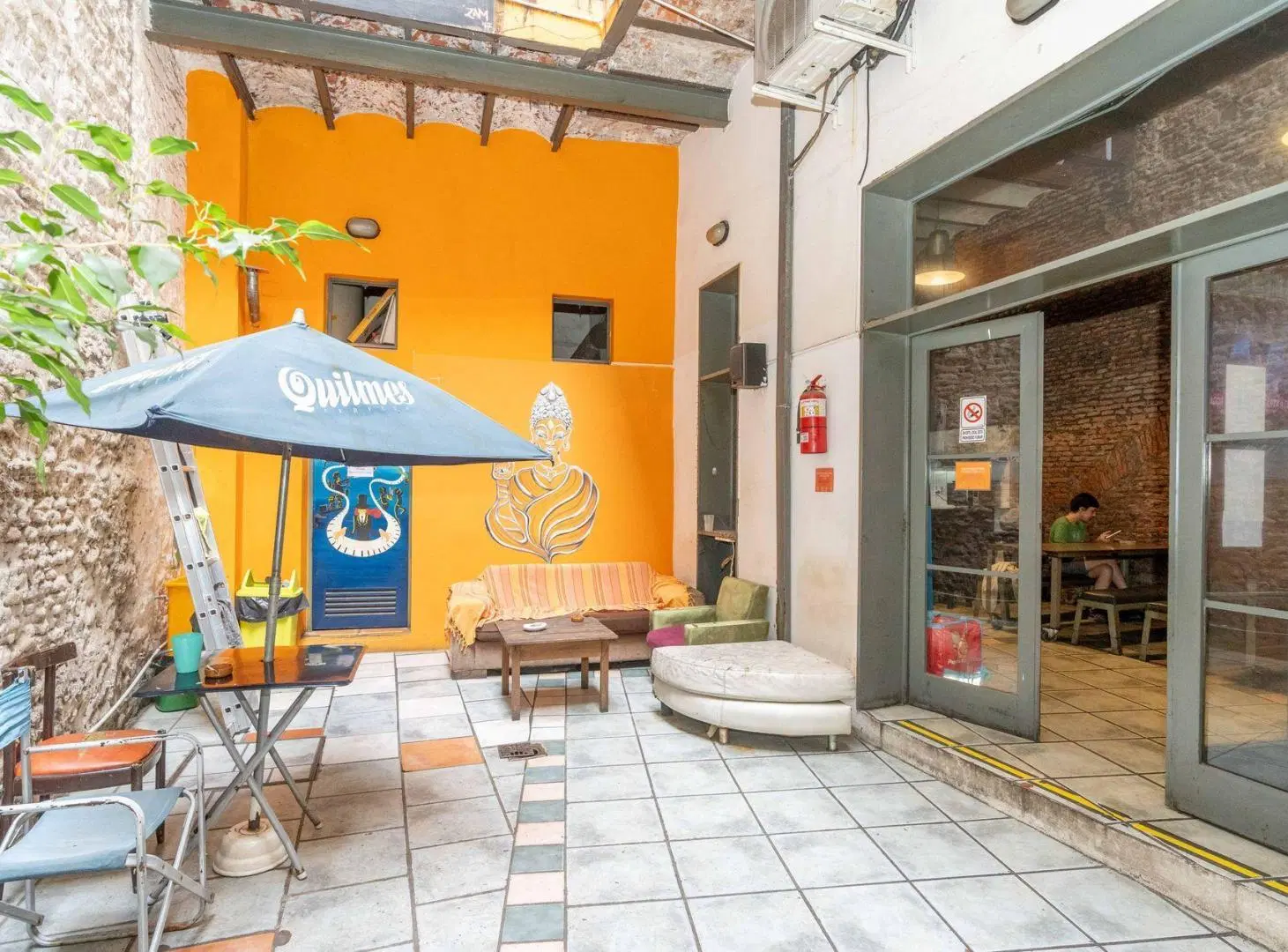 VENTA HOTEL HOSTEL SAN TELMO CASCO HISTORICO 2