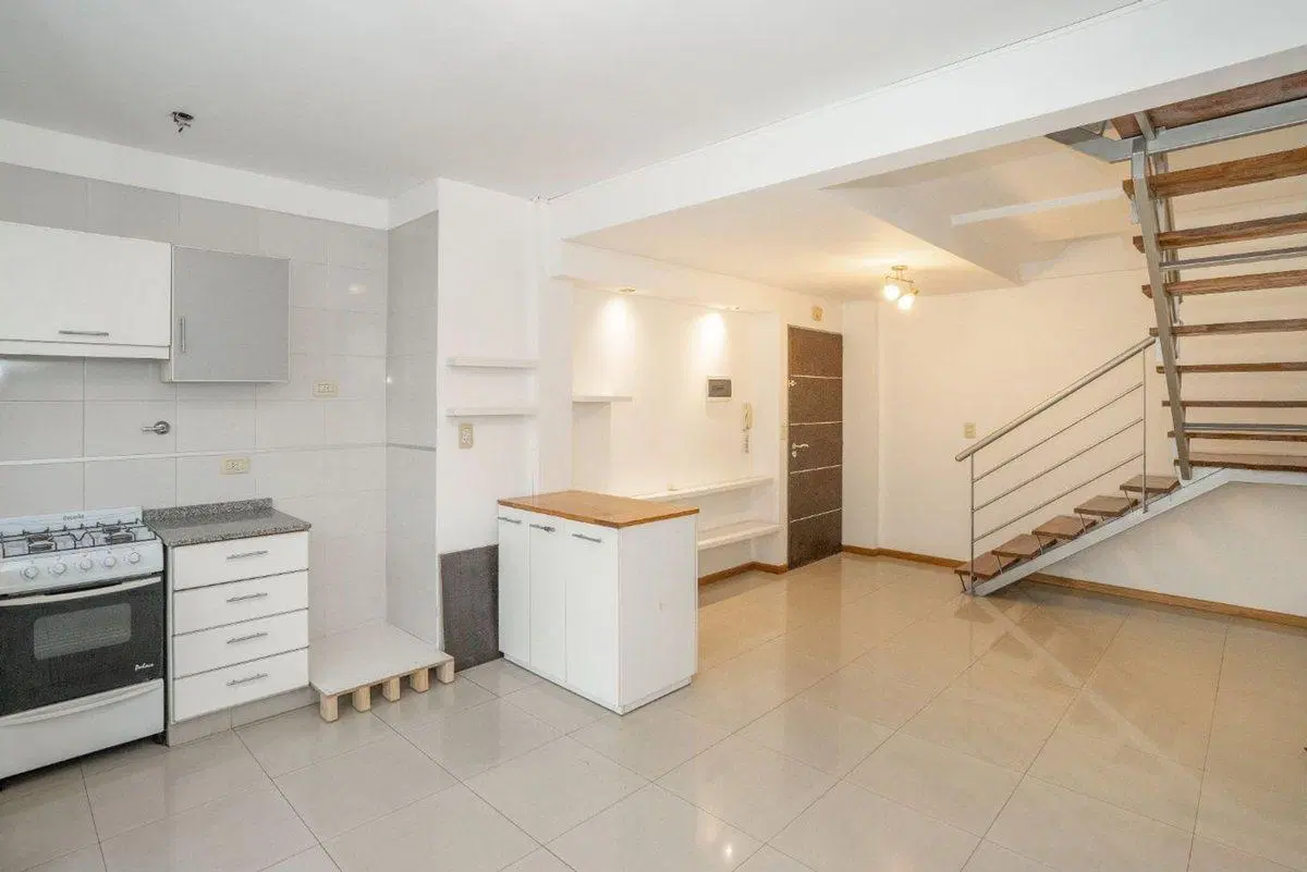 SAAVEDRA Dúplex con Terraza, Lavadero sin Expensas 3