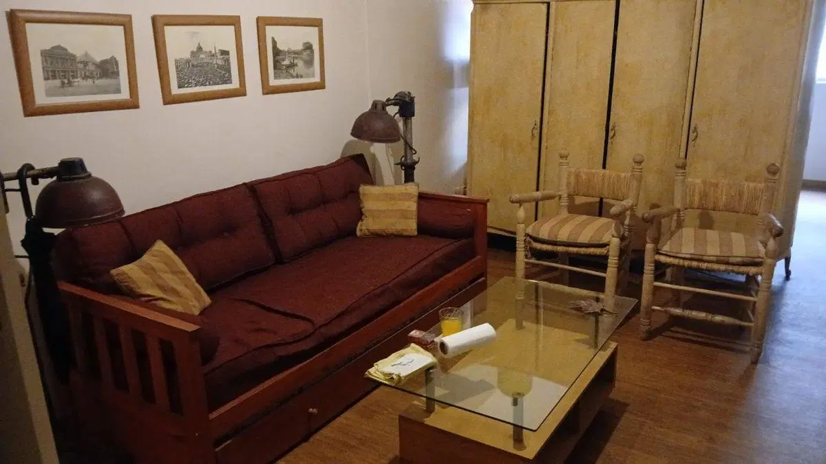 VENTA MICROCENTRO MONOAMBIENTE FRENTE PISO ALTO 4