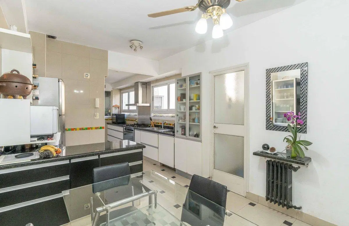 PISO EN VENTA CABALLITO 5 AMB, DEP y COCHERA 2