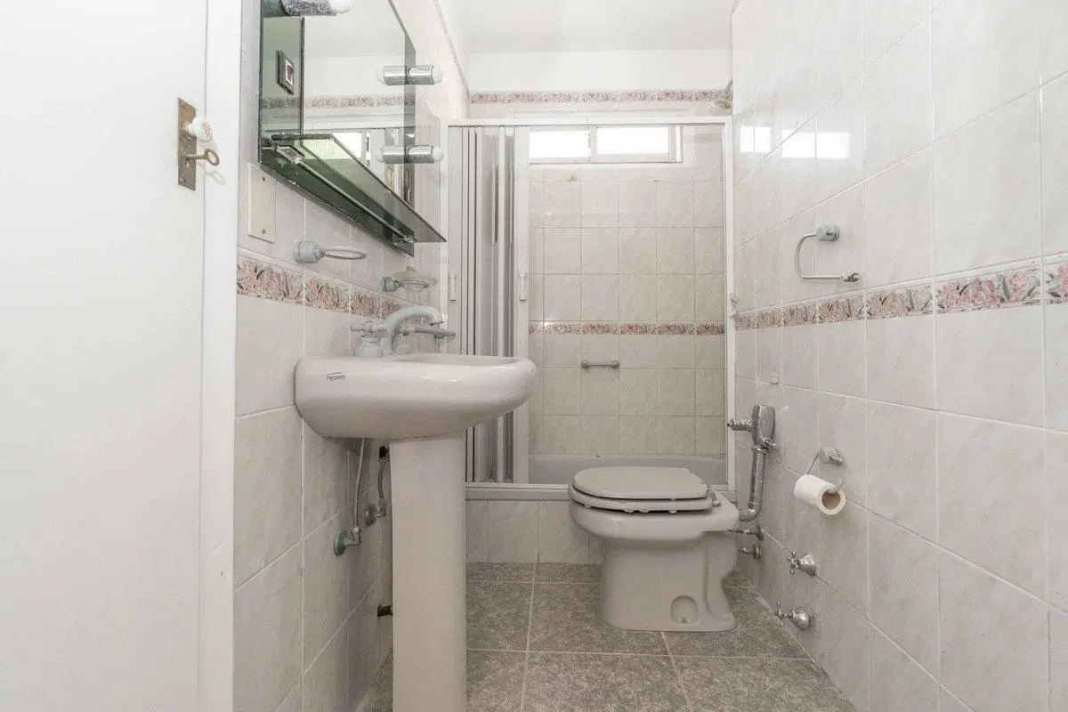 VENTA RECOLETA TRES AMBIENTES PISO ALTO LUMINOSO 4