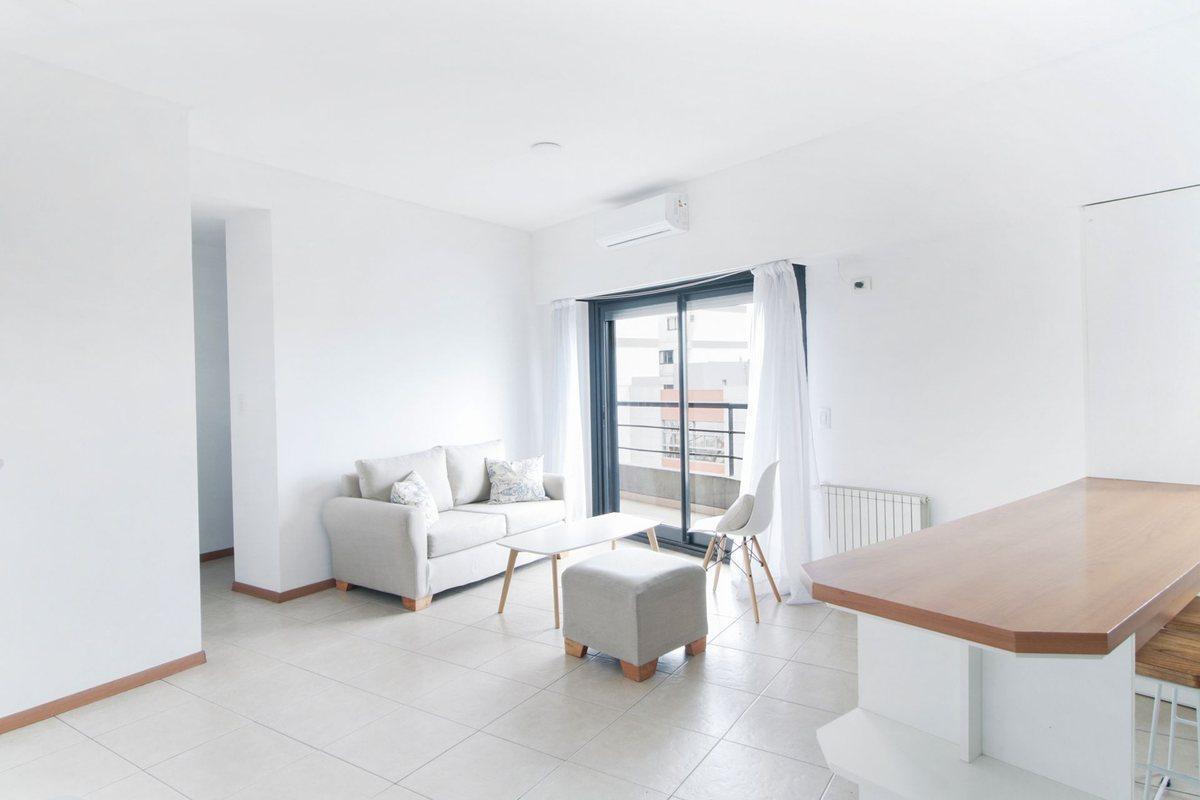VENTA DEPARTAMENTO DOS AMBIENTES CON BALCON FRENTE
